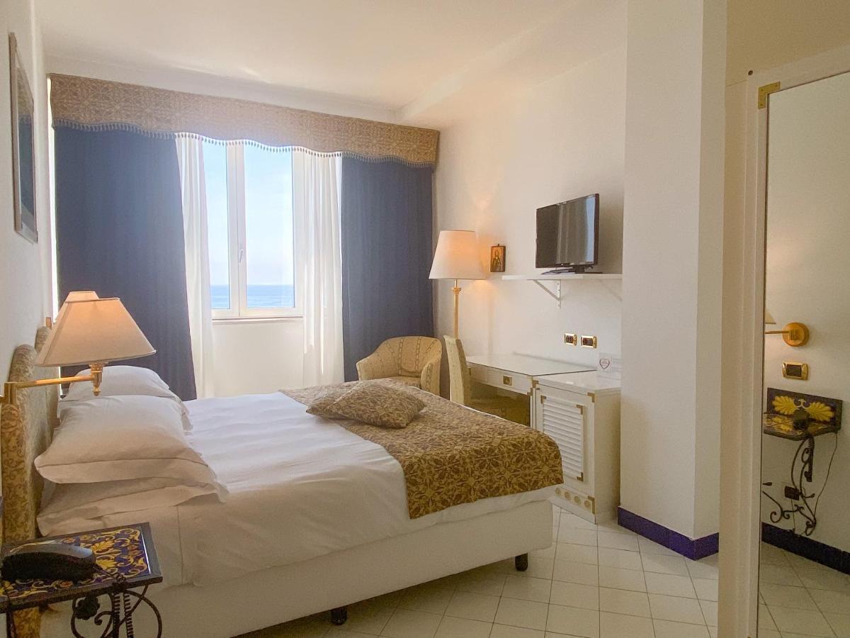 ספוטורנו Best Western Hotel Acqua Novella מראה חיצוני תמונה