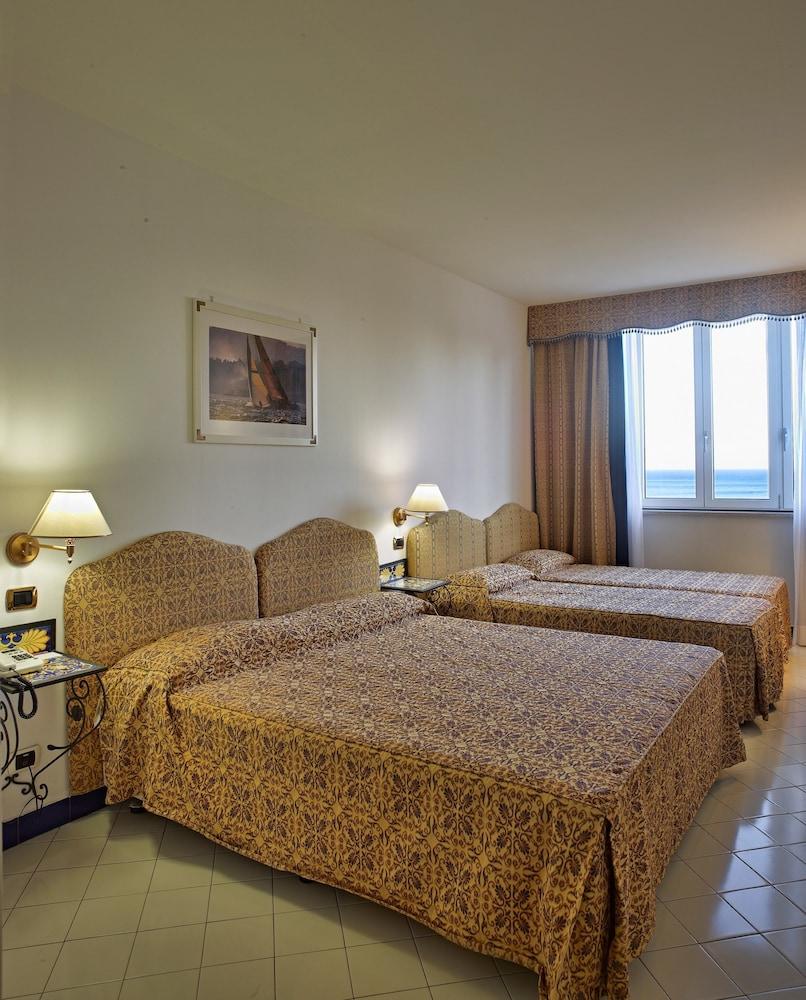 ספוטורנו Best Western Hotel Acqua Novella מראה חיצוני תמונה