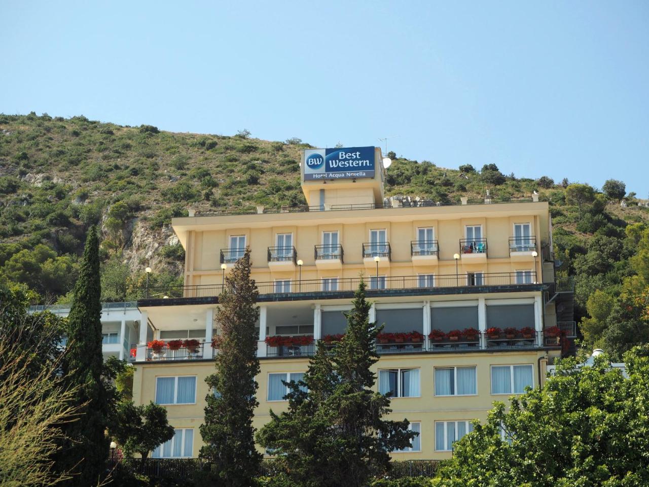 ספוטורנו Best Western Hotel Acqua Novella מראה חיצוני תמונה